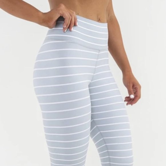 Kiava Pants - Kiava Stiped Capri Leggings